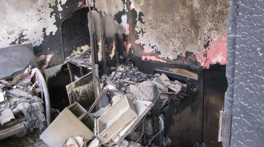 Why choose MoxieCoat for water damage restoration in Whittier